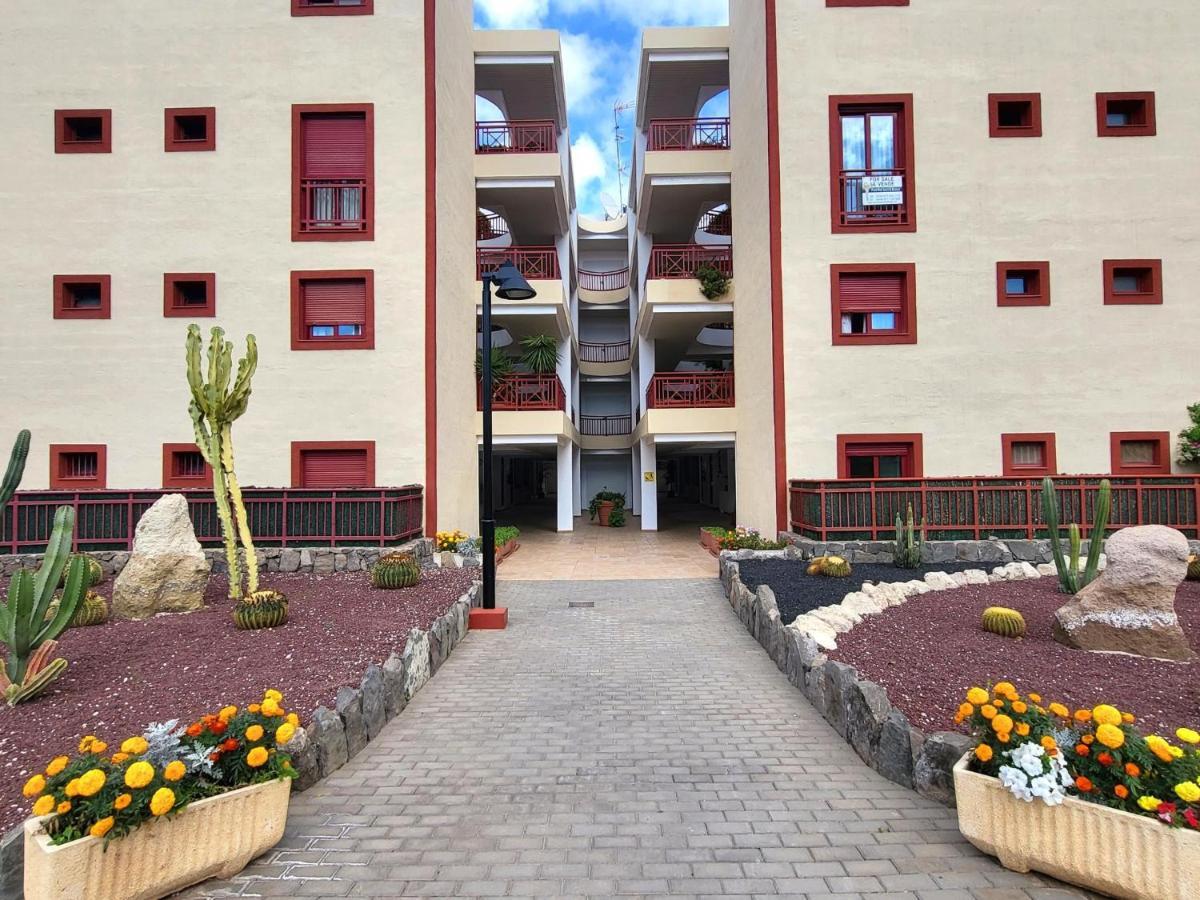 Oasis Palm Mar By Helloapartments Exterior foto